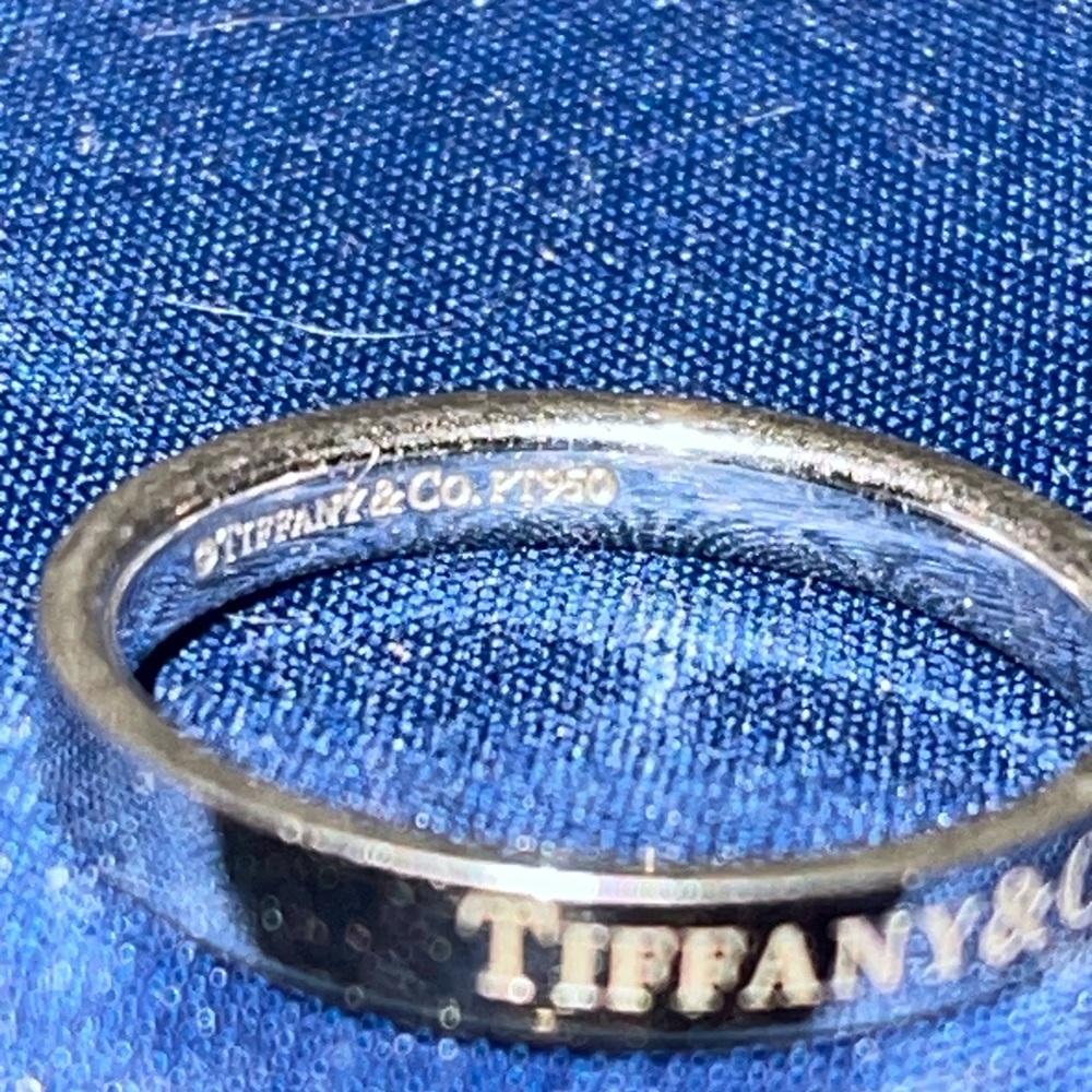 Tiffany and Co signature Platinum PT950 AUTHENTIC  Tiffany